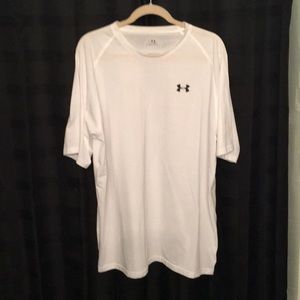 Men’s UA XXL white T-shirt